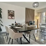 Appartement Renove A Juan Les Pins Avec Parking - Fr-1-252-198