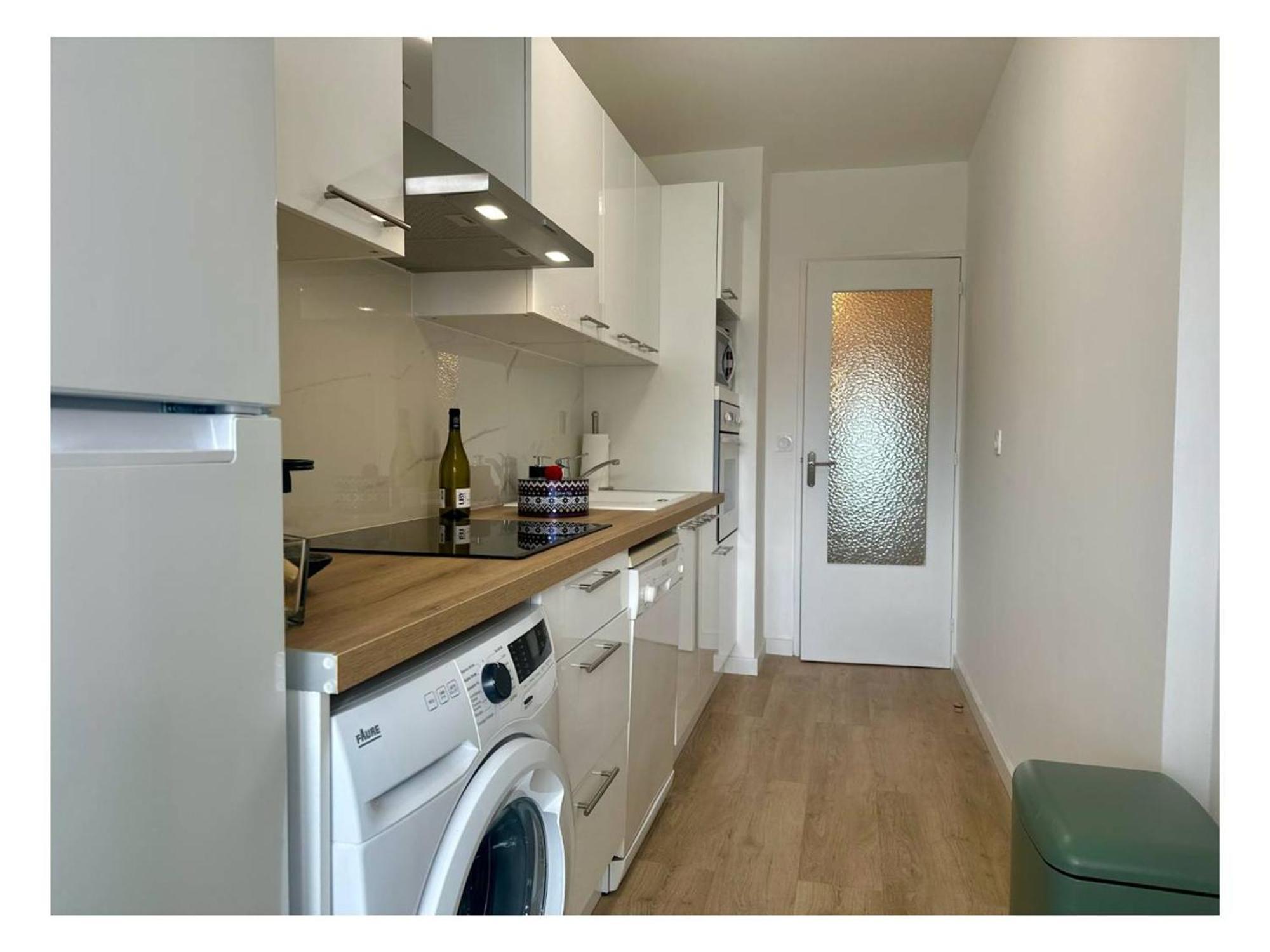 Renove A Juan Les Pins Avec Parking - Fr-1-252-198 * Antibes
